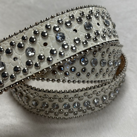 Beautiful White Rhinestones and Studs Belt Silver Buckle Western Sparkle XXL - Picture 3 of 6